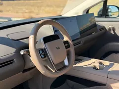2025 Li Auto i8 Standard, белый — фото 19