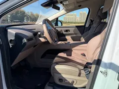2025 Li Auto i8 Standard, белый — фото 20