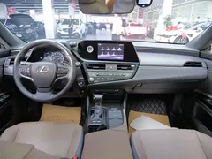 2021 Lexus ES 300h Excellence, синий — фото 15
