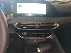 2021 Changan Eado PLUS Blue Whale NE 1.4T GDI DCT Premium, белый — фото 13