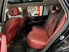 2022 BMW X5 30Li Premium M Sport Package, чёрный — фото 11