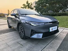 2023 Xpeng P5 Smart Driving, синий — фото 3