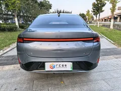 2023 Xpeng P5 Smart Driving, синий — фото 9