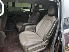 2022 Volkswagen Viloran 380TSI Premium — фото 7