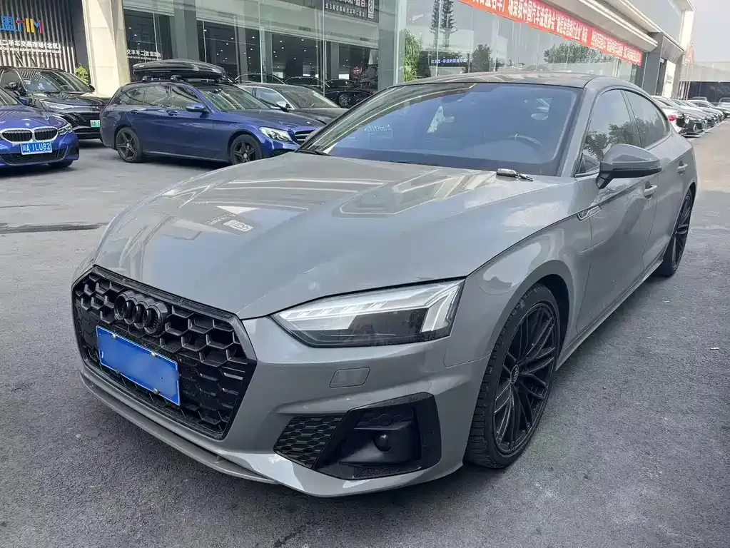 2021 Audi A5 Sportback 40 TFSI quattro Luxury