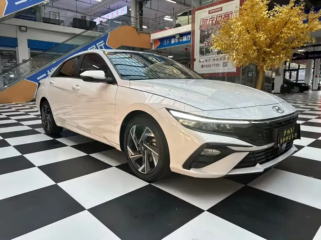 2023 Hyundai Elantra 1.5L CVT GLX Elite
