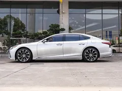 2021 Lexus LS 500h Executive — фото 4