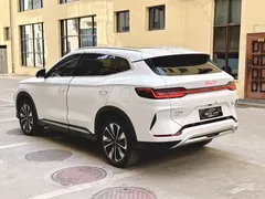 2025 BYD Song PLUS DM-i 112KM PHEV Premium, белый — фото 12