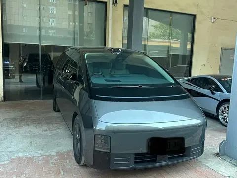 2024 Li Auto MEGA Ultra