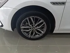 2024 BYD Qin PLUS Honor EV 510km Leading, белый — фото 23