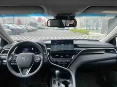 2021 Toyota Camry 2.5S Fashion, чёрный — фото 6