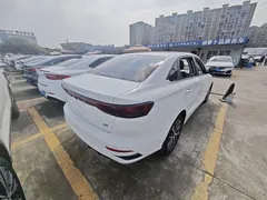 2022 Geely Emgrand 4th Gen 1.5L CVT Flagship, белый — фото 16
