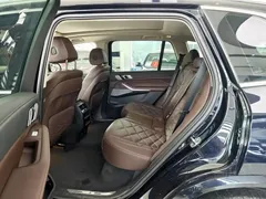 2022 BMW X5 30Li Premium M Sport Package, чёрный — фото 10