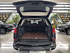 2022 BMW X5 30Li Premium M Sport Package, чёрный — фото 14