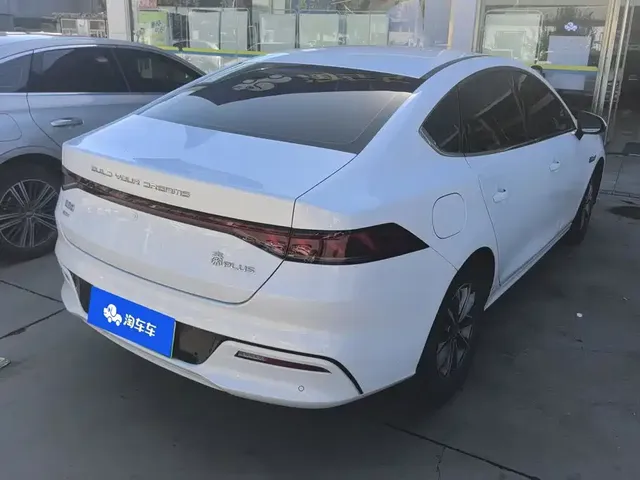 2024 BYD Qin PLUS Honor DM-i PHEV 55km Leading