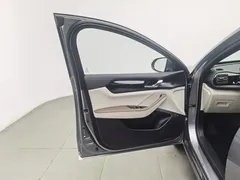 2023 BYD Qin PLUS Champion DM-i PHEV 55KM Leading — фото 8
