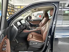 2021 BMW X5 M Sport Package, чёрный — фото 4