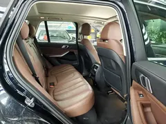 2021 BMW X5 M Sport Package, чёрный — фото 11
