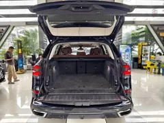 2021 BMW X5 M Sport Package, чёрный — фото 13