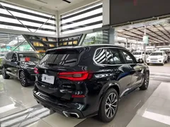 2021 BMW X5 M Sport Package, чёрный — фото 16