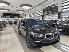 2022 BMW X5 30Li Premium M Sport Package, чёрный — фото 3