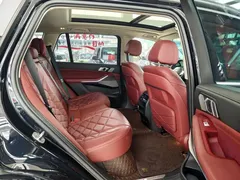 2022 BMW X5 30Li Premium M Sport Package, чёрный — фото 11