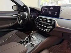 2022 BMW 5 Series 530Li Premium M Sport Package, чёрный — фото 4