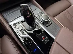 2022 BMW 5 Series 530Li Premium M Sport Package, чёрный — фото 12
