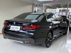 2022 BMW 5 Series 530Li Premium M Sport Package, чёрный — фото 23