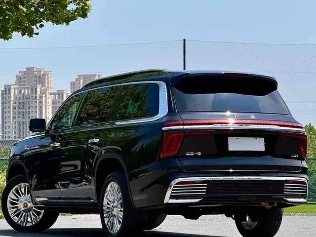 2022 Hongqi Guoyao 4.0T Elegant Qihang 6 seats