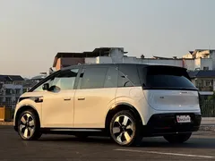 2025 Zeekr Mix Smart Driving, белый — фото 11