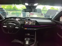 2022 Changan UNI-V 1.5T Premium — фото 10