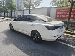 2021 Nissan Sylphy 1.6L XL CVT, белый — фото 7
