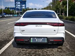 2024 BYD Qin L PHEV 80km Leading — фото 8