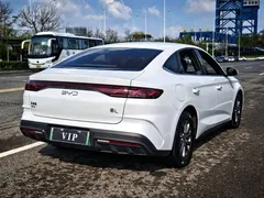 2024 BYD Qin L PHEV 80km Leading — фото 9