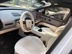 2025 Li Auto i6 4WD Standard, чёрный — фото 2