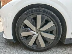 2025 Li Auto i6 4WD Standard, чёрный — фото 6
