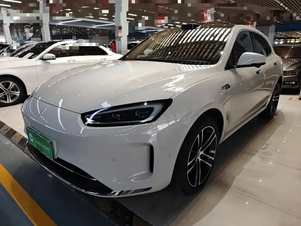 2025 Aito M5 EREV Ultra 4WD