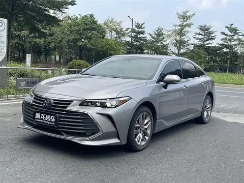 2019 Toyota Avalon Hybrid 2.5L Luxury