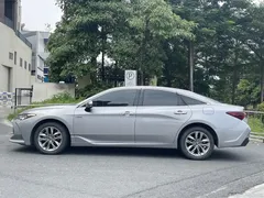 2019 Toyota Avalon Hybrid 2.5L Luxury — фото 3