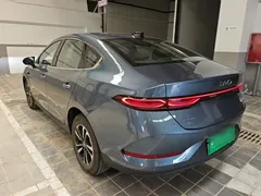 2025 BYD Qin PLUS DM-i PHEV 120KM, синий — фото 5