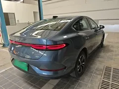 2025 BYD Qin PLUS DM-i PHEV 120KM, синий — фото 7