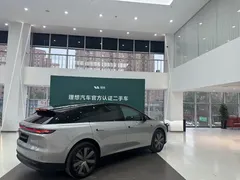 2025 Li Auto i6 4WD Standard — фото 2