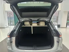 2025 Li Auto i6 4WD Standard — фото 4