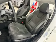 2023 Hyundai Elantra 1.5L CVT LUX Premium, белый — фото 9