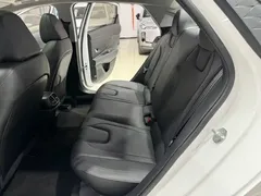 2023 Hyundai Elantra 1.5L CVT LUX Premium, белый — фото 14