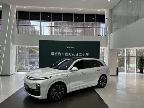 2023 Li Auto L8