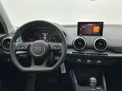 2022 Audi Q2L 35 TFSI Sport, чёрный — фото 10