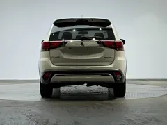 2020 Mitsubishi Outlander 2.0L 2WD 5-seat, белый — фото 4