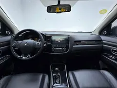 2020 Mitsubishi Outlander 2.0L 2WD 5-seat, белый — фото 15